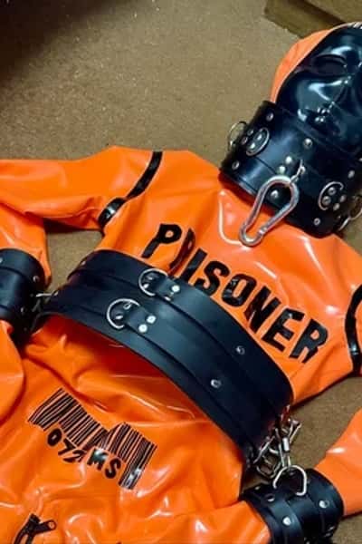 Prison suit