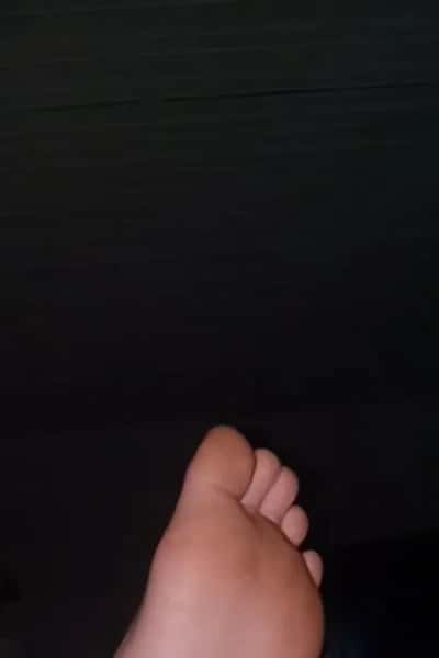Lauras feet